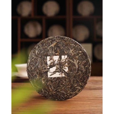 龚府高山头春冰岛生普大师制作普洱茶饼茶叶店货源进货渠道批发图2